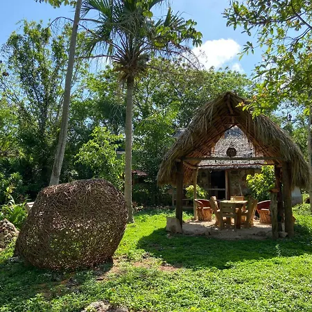 Encantadora Villa Maya Tradicional En Rancho Agroecologico Tzucaceb Exterior photo